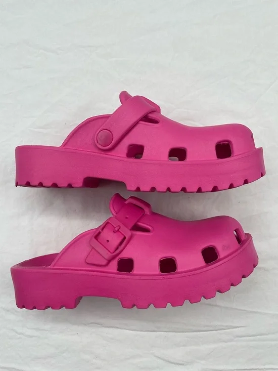 NEW! Free People Karlie Buckle Clogs. 7. - Picture 11 of 14